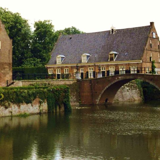 Landgoed Middachten: toegangsbrug