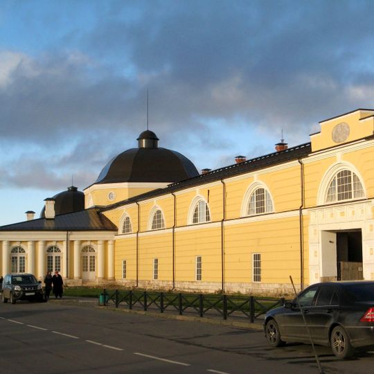 Главный корпус с биржей и северной башней