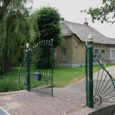 Boerderij "Vredebest": toegangshek