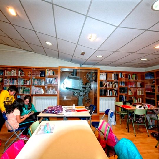 Biblioteca Municipal Mossèn Cinto Verdaguer