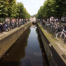 Vijf boogbruggen over De Beek