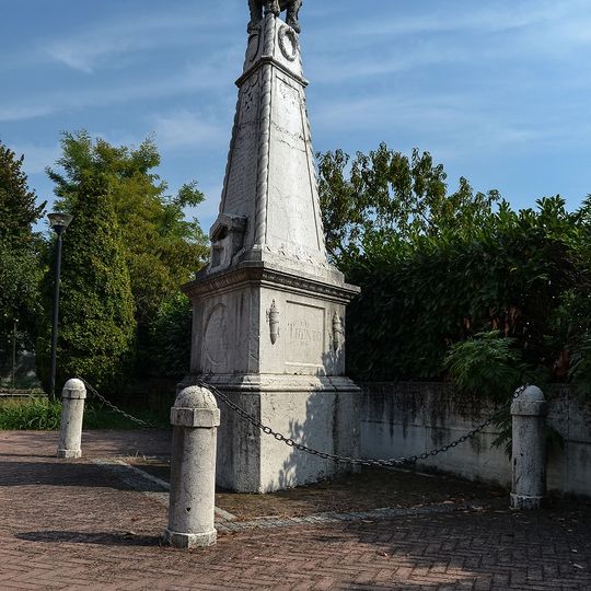 Monumento ai Caduti