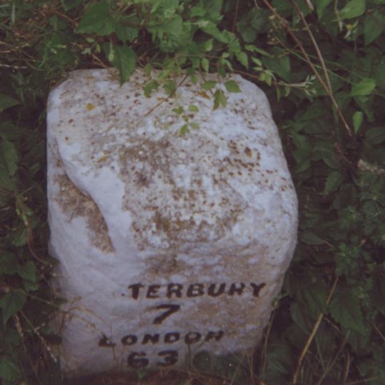Milestone, W of Shatterling, Gobery Hill, E of car park entrance