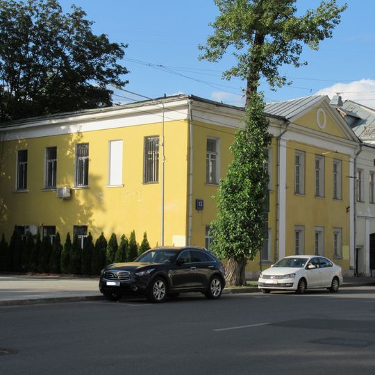 Западный флигель