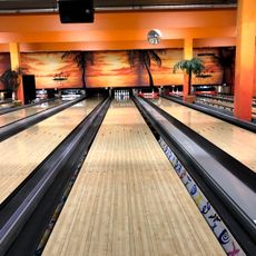 Bowlero