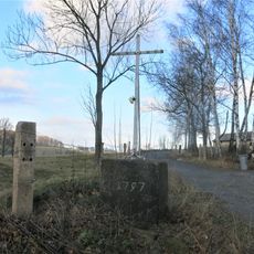 Kříž na rozcestí v Luhové ulici v Raspenavě