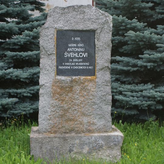 Památník na Antonína Švehlu v Chocenicích