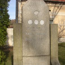 Pomník padlým v Dolanech u Kladna