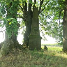 Pomník padlým z pruského 48.pěšího pluku 29.6.1866 v poli východně od Podůlší