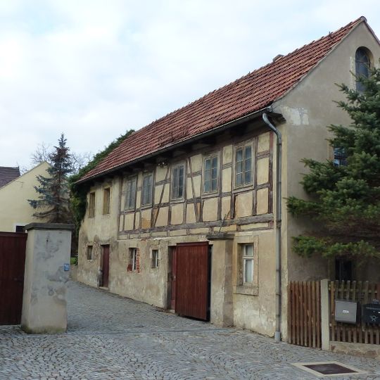 Seitengebäude eines Bauernhofs August-Bebel-Straße 21