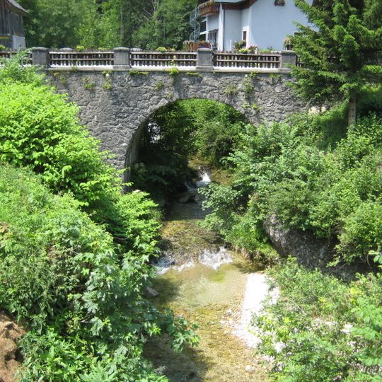 Straßenbrücke über den Moosbach