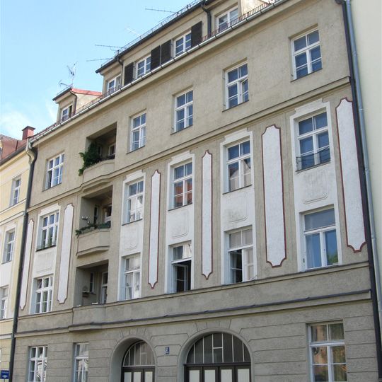 Untere Weidenstraße 2
