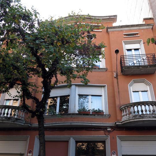 House in carrer Vint de Juny, 5