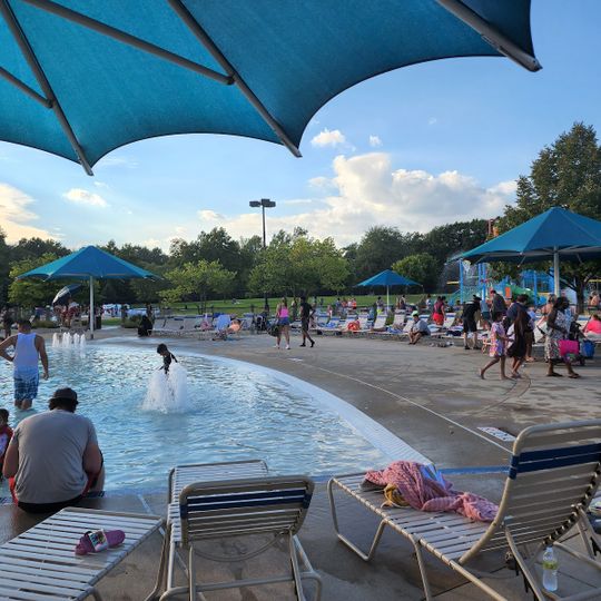 Turtle Cove Family Aquatic Center