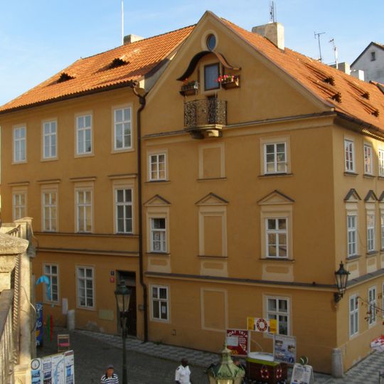 Dům U sloupu Panny Marie