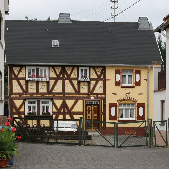 Hauptstraße 48