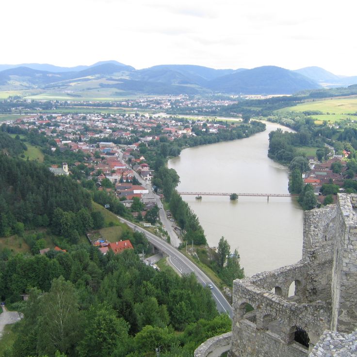 Le rovine del castello di Strečno