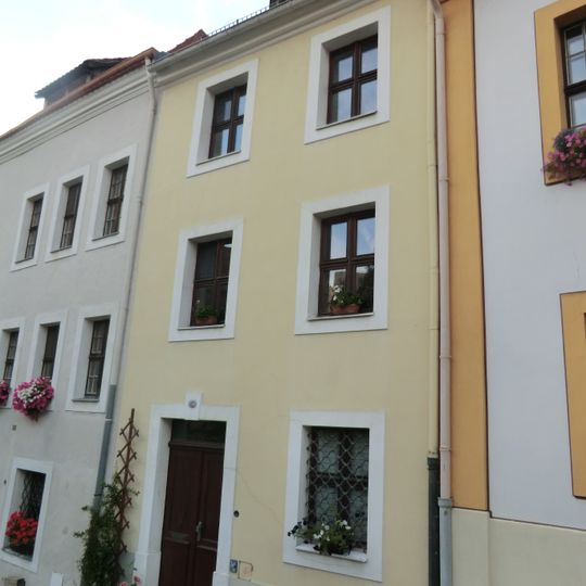 Wohnhaus in geschlossener Bebauung Karpfengrund 6