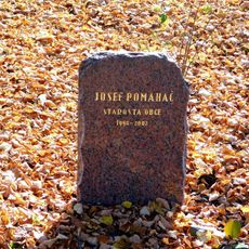 Památník Josefu Pomahači v Kytíně