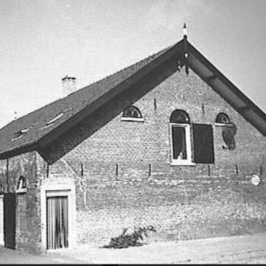 Klein Wolfslaar 13, Bavel