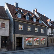 Wohn- und Geschäftshaus