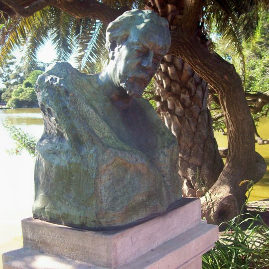 Lucio Correa Morales