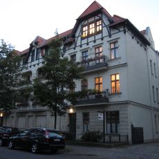 Mietshäuser und Gewerbebauten, ca. Treskowstraße 63-64