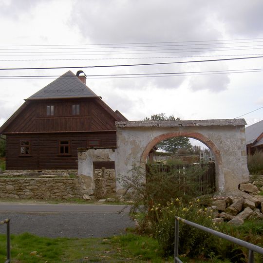 Zemědělský dvůr čp. 6