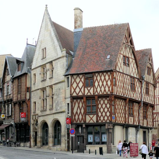 Immeuble, 17 rue Pelvoysin, Bourges