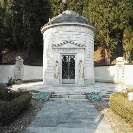 Tomba di Alessandro Volta