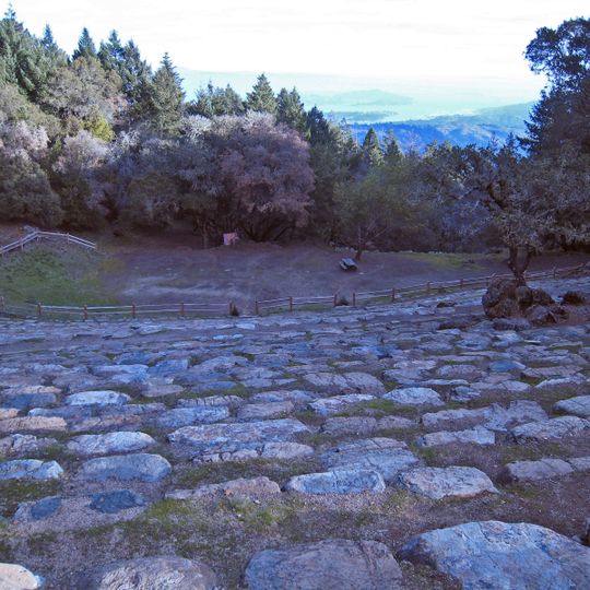 Cushing Memorial Amphitheatre