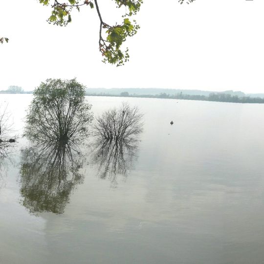 Lac de Villegusien