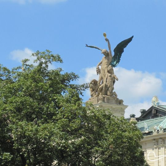 Sochy na štítě budovy Vinohradského divadla