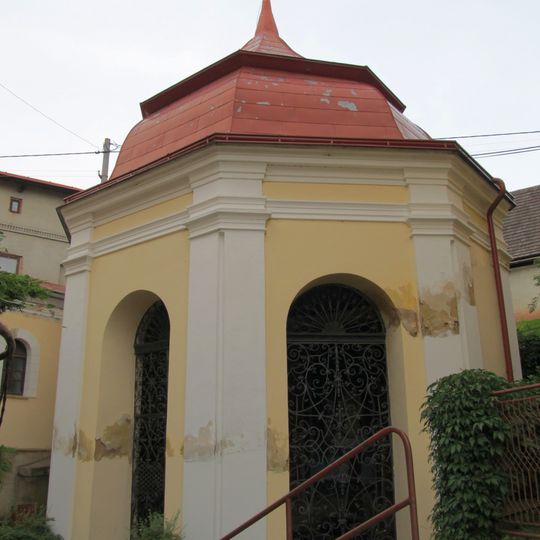 Kaplička nad studánkou