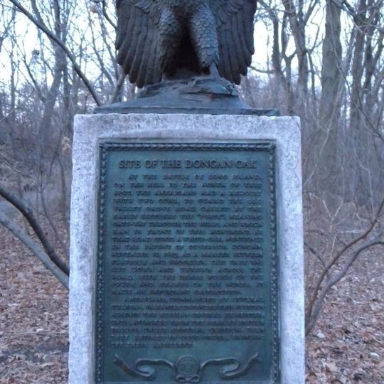 Dongan Oak Monument