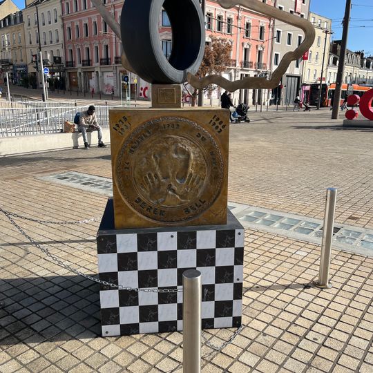 Work of art, sculpture