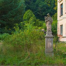 Socha svatého Jana Nepomuckého v Dolních Teplicích v ulici Aloise Jiráska