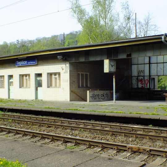 Výpravní budova nádraží Teplice nad Bečvou