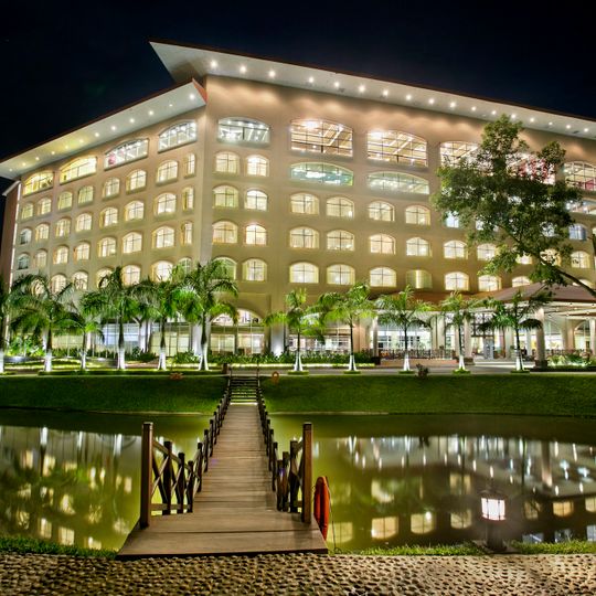 Grand Sultan Tea Resort & Golf