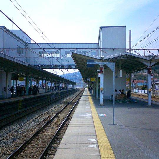 Yamashina Station