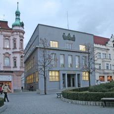 Městská spořitelna a okresní úřad Benešov