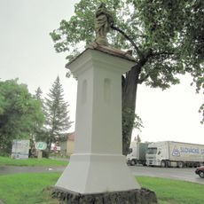 Boží muka se sochou Immaculaty