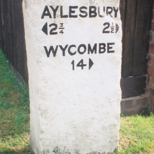 Milestone, Station Road; outside No. 16