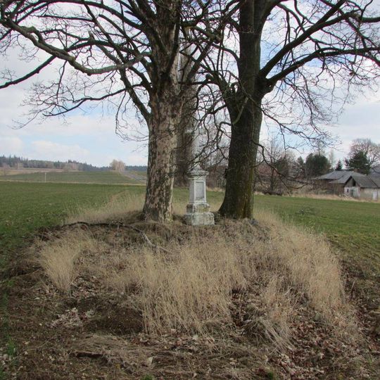 Kříž východně od Ondřejova u rybníku Hejlov