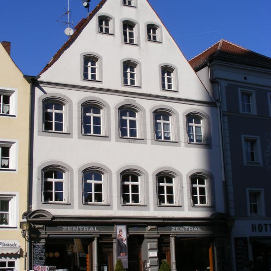 Marktplatz 6