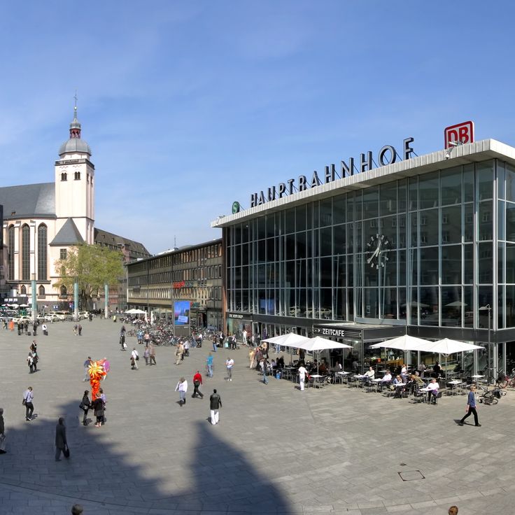 Bahnhofsvorplatz