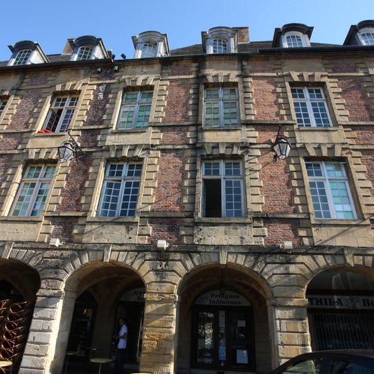 Immeuble, 32 place Ducale