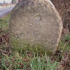 Milestone, 300m W of Tollgate Farm