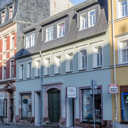 Wohnhaus in geschlossener Bebauung einschließlich Hinterhaus Rochlitzer Straße 61