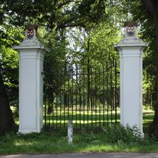 Gunterstein: voormalig hoofdtoegangshek